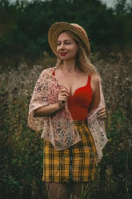 Nora | CURV QUEEN™