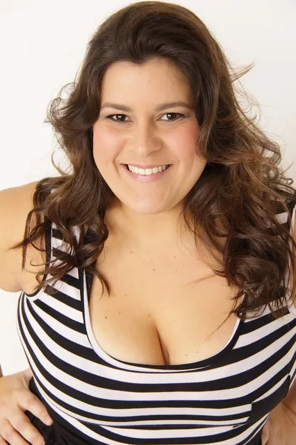 Adele Nude | CURV QUEEN